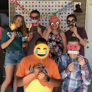 Meet your Posher, Ashton